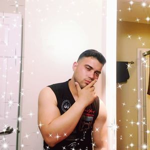 Meet your Posher, Victor luis